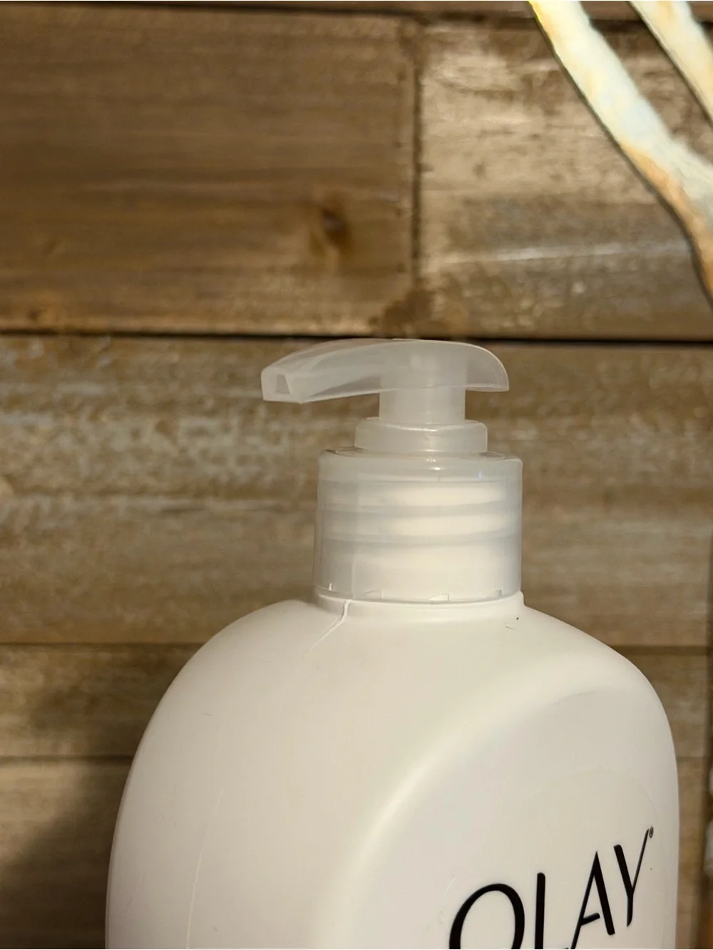 Olay Clarifying Daily Facial Cleanser 16 FL OZ